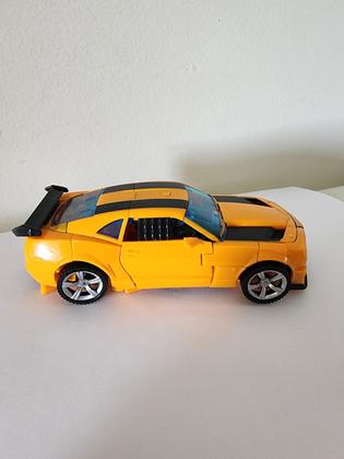 Imagem de Boneco Figura De Ação Bumblebee Transformers Guerreiro 20cm