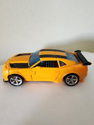 Imagem de Boneco Figura De Ação Bumblebee Transformers Guerreiro 20cm