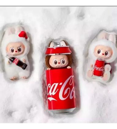 Imagem de Boneco Labubu Coca Cola Lata Surpresa Edição Colecionável Limitada