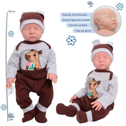 Imagem de Boneco Reborn Bebê Menino Olhos Fechados Roupa Capivara