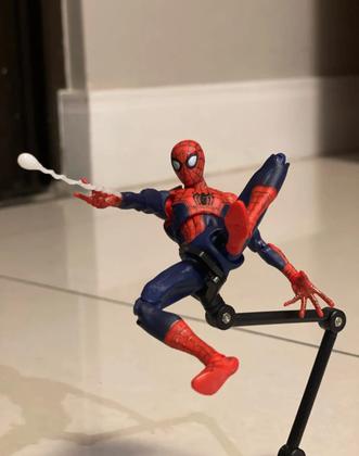 Imagem de Boneco Spider Man  Action Figure Articulado Marvel Homem Aranha Brinquedo Colecionavel Com Acessorios Moveis Marvel