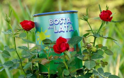 Imagem de Bosta em Lata Adubo Orgânico