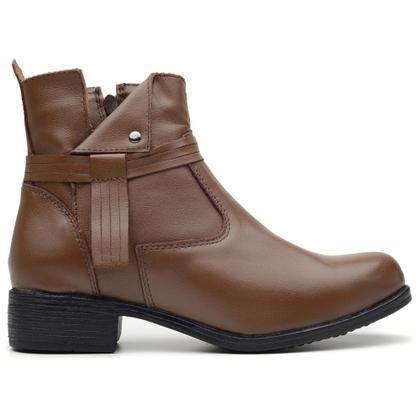 Imagem de Bota Cano Curto Casual em Couro Amanda Block com Zíper e Detalhe em Recortes