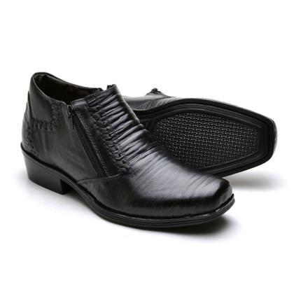 Imagem de Bota Casual Cano Curto em Couro Yoyo Store com Bico Quadrado e Costura Manual