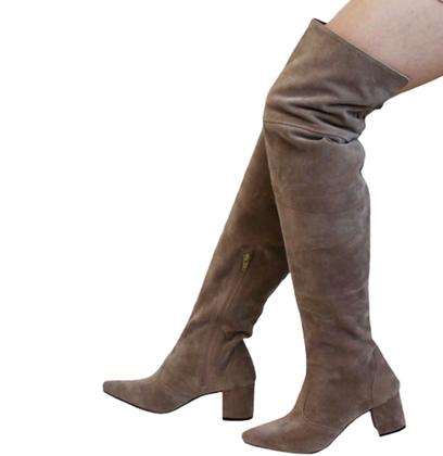 Imagem de Bota Cinza Over Cano Alto Acima Do Joelho Feminina Em Couro