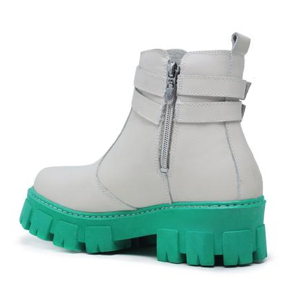 Imagem de Bota Coturno Cano Curto em Couro Amanda Block Zíper Lateral e Detalhe em Fivela