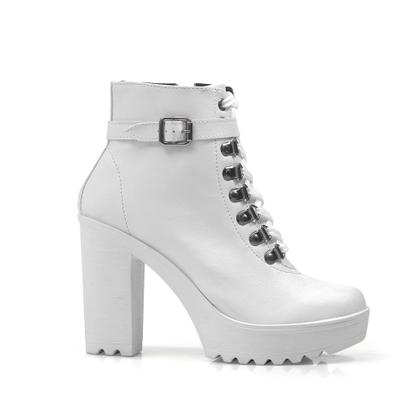 Imagem de Bota Coturno Ec Shoes Com Salto Alto Grosso E Passadores Em Metal