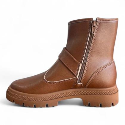 Imagem de Bota Coturno Feminina Cano Curto Fivela Decorativa Moleca