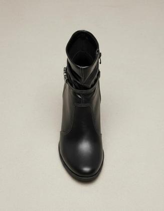 Imagem de Bota Dakota Casual De Salto Bloco Detalhe Metalico Super Leve e Confortável Fem D2195 (66475)