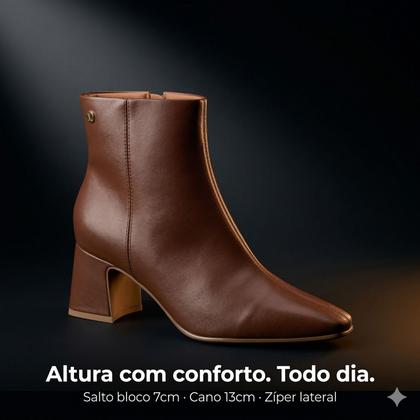 Imagem de Bota Feminina Cano Curto Salto Bloco Médio Vizzano 3109.100 - Café - 34