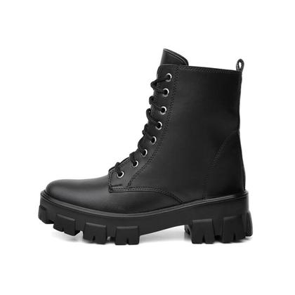 Imagem de Bota Feminina Cano Curto Tratorada Salto Baixo 70% OFF