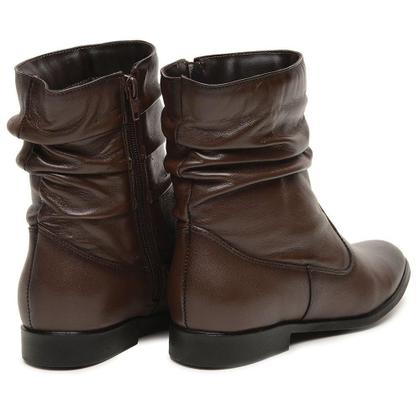 Imagem de Bota Feminina em Couro Nobre Café Cano Baixo e Zíper Lateral Para Dia a Dia Confortável e Macia Berganno
