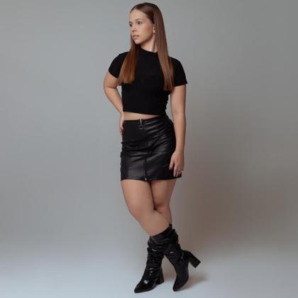 Imagem de Bota Feminina Montaria Enrugada Preto Cano Alto Verniz Salto Bloco Grosso