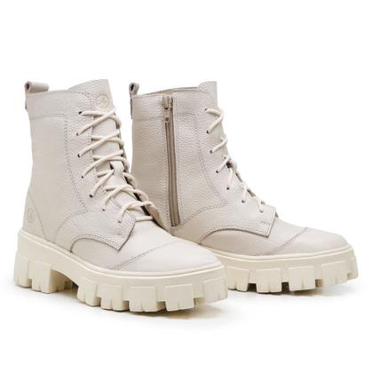 Imagem de Bota feminina tratorada em couro legitimo