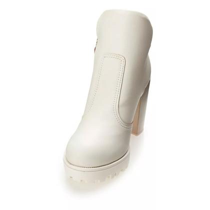 Imagem de Bota Feminina Zíper Salto Alto Tratorado Moleca Off White