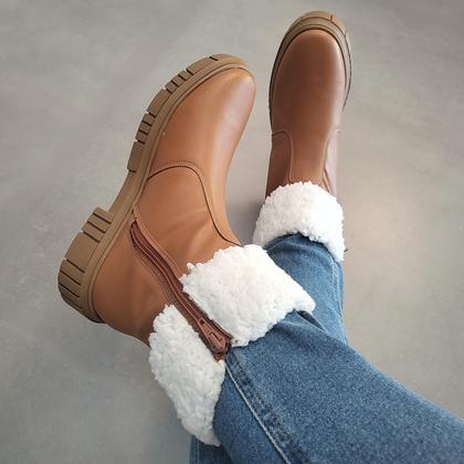 Imagem de Bota Forrada com Lã Feminina Pilar Tratorada Firezzi