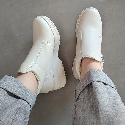Imagem de Bota Lanin Napa Off White Peluciada Com Lã Pelinhos Tênis
