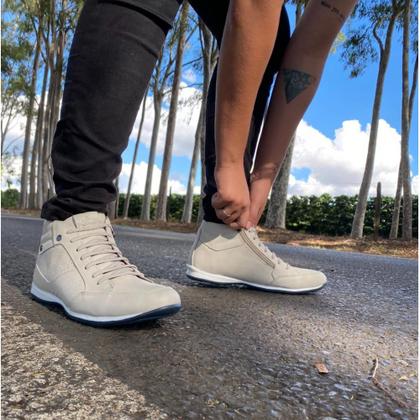 Imagem de Bota Masculina Casual em Couro com Elástico e Ziper Lateral NE-1008