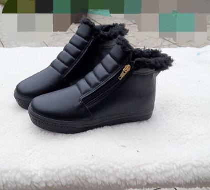 Imagem de Bota Tenis botinha forrado com lã