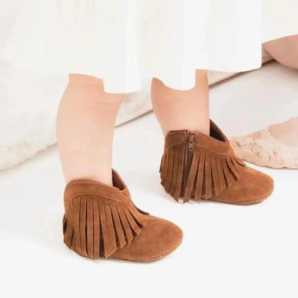 Imagem de Botas de Bebê Vintage com Borla - Sola Antiderrapante e Quentinha para Inverno
