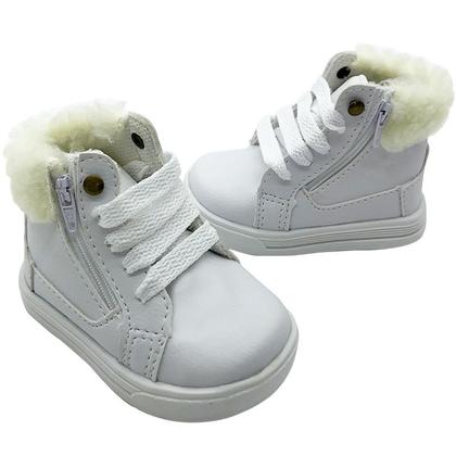 Botinha Sapatinho Infantil Unissex Com Pelinhos Branco Imagem de Botinha Sapatinho Infantil Unissex Com Pelinhos Branco