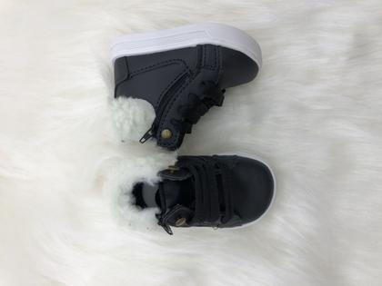 Imagem de Botinha Sapatinho Infantil Unissex Com Pelinhos Preto