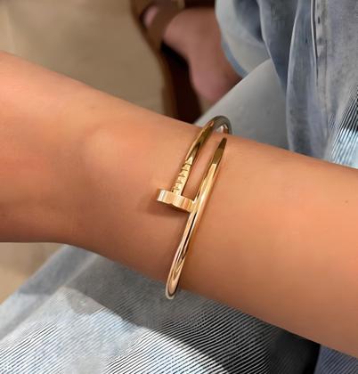 Imagem de Bracelete feminino prego dourado banhado a ouro 18k aço inoxidável-NÃO PERDE A COR