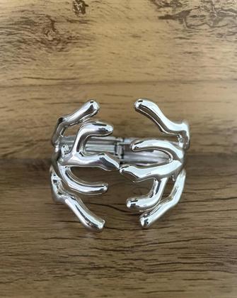 Imagem de Bracelete prateado largo minimalista blogueira moda prata