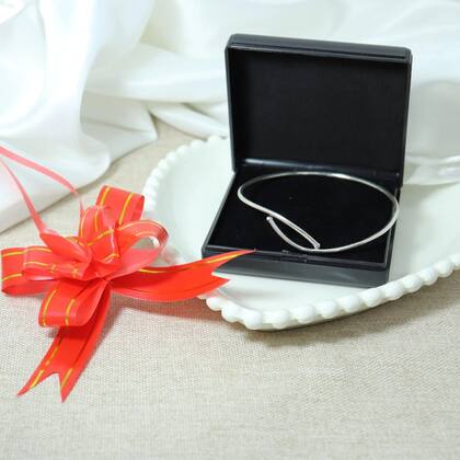 Imagem de Bracelete Pulseira Feminino Prata Original Rigido Prego