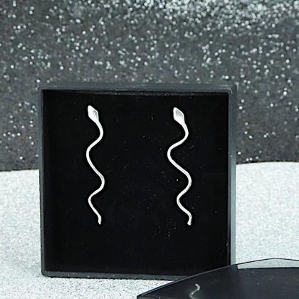 Imagem de Brinco Feminino Cobra Minimalista Prata Legitima