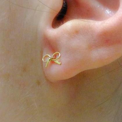 Imagem de Brinco Laço Infantil Baby Ou Segundo Furo Ouro 18k