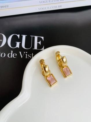 Imagem de Brincos Folheado modelo Argolinha com pedra cristal colorido