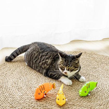 Imagem de Brinquedo de plástico Wind Up Wiggle Fish para cães e gatos (3 unidades)