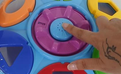 Imagem de Brinquedo Didático Flor Didática +12 Meses - Tateti