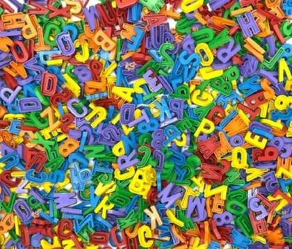 Imagem de Brinquedo Educativo Jogo Pedagógico - Jogo 200 Peças Letras