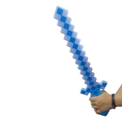 Imagem de Brinquedo Espada Pixel  58cm Diamante com Som e Luz à Pilha - Azul