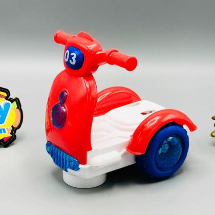 Imagem de Brinquedo Infantil Menino No Scooter Bate E Volta Com Luz E Som.