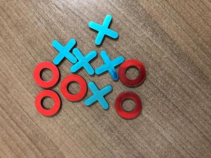 Imagem de Brinquedo Jogo Da Velha Interativo De Madeira Montessori
