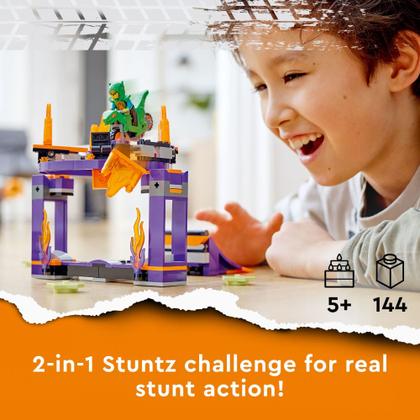 Imagem de Brinquedo LEGO City Stuntz Dunk Stunt Ramp Challenge com motocicleta