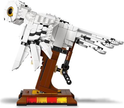 Imagem de Brinquedo LEGO Harry Potter Hedwig 75979 com asas móveis
