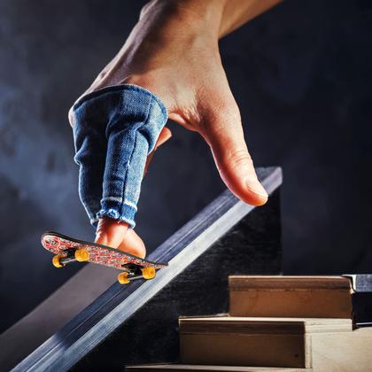 Imagem de Brinquedo Skate De Dedo Miniatura Kit Com 3 - Art Brink