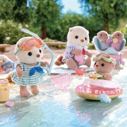 Imagem de Brinquedo Sylvanian Families Irmãs Lontras Marinhas Com Traje De Mergulho Original