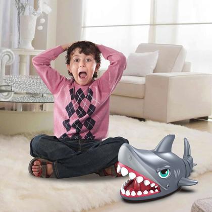 Imagem de Brinquedo Tubarão de Controle Remoto Shark Attack - Multikids