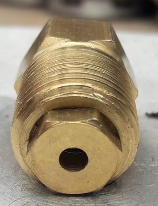 Imagem de bucha latão redutora 1/2 npt rosca externa x 7/16 unf femea
