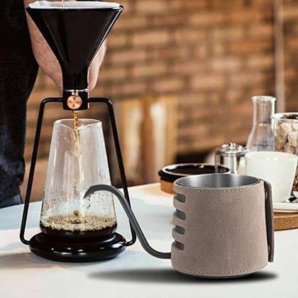 Imagem de Bule Barista Pescoço de Ganso com Revestimento de Couro Micro Fibra 250ml Prata