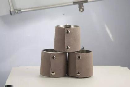 Imagem de Bule Barista Pescoço de Ganso com Revestimento de Couro Micro Fibra 250ml Prata