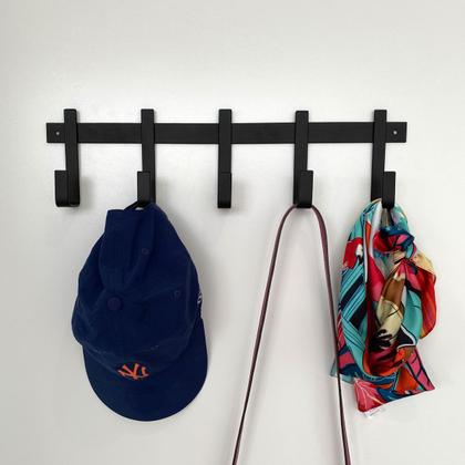 Imagem de Cabideiro de Parede com 5 Ganchos para Pendurar Roupas e Bolsas Industrial em Aço Preto