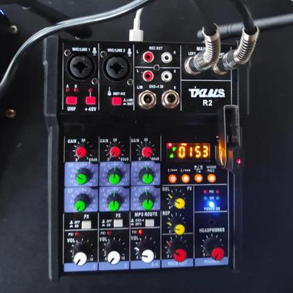 Imagem de Cabo De Áudio 2 Rca Stereo X P10 Estéreo Mxt 1,8 Metros Ouro
