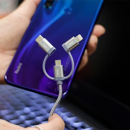 Imagem de Cabo Trio OEX CE301, USB Com Conectores Micro USB, Type-C E Lightning em Nylon Trançado, 1 Metro, Cinza - 487379