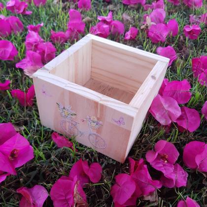 Imagem de Cachepô Decorativo de Pinus com Estampa - Bicicleta e Borboletas 15x15x10